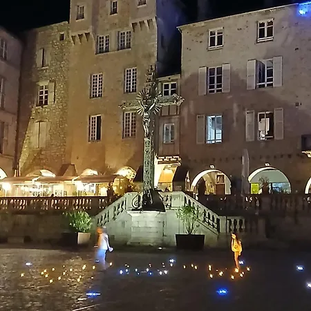 Maison Dans La Bastide * Вильфранш-де-Руэрг